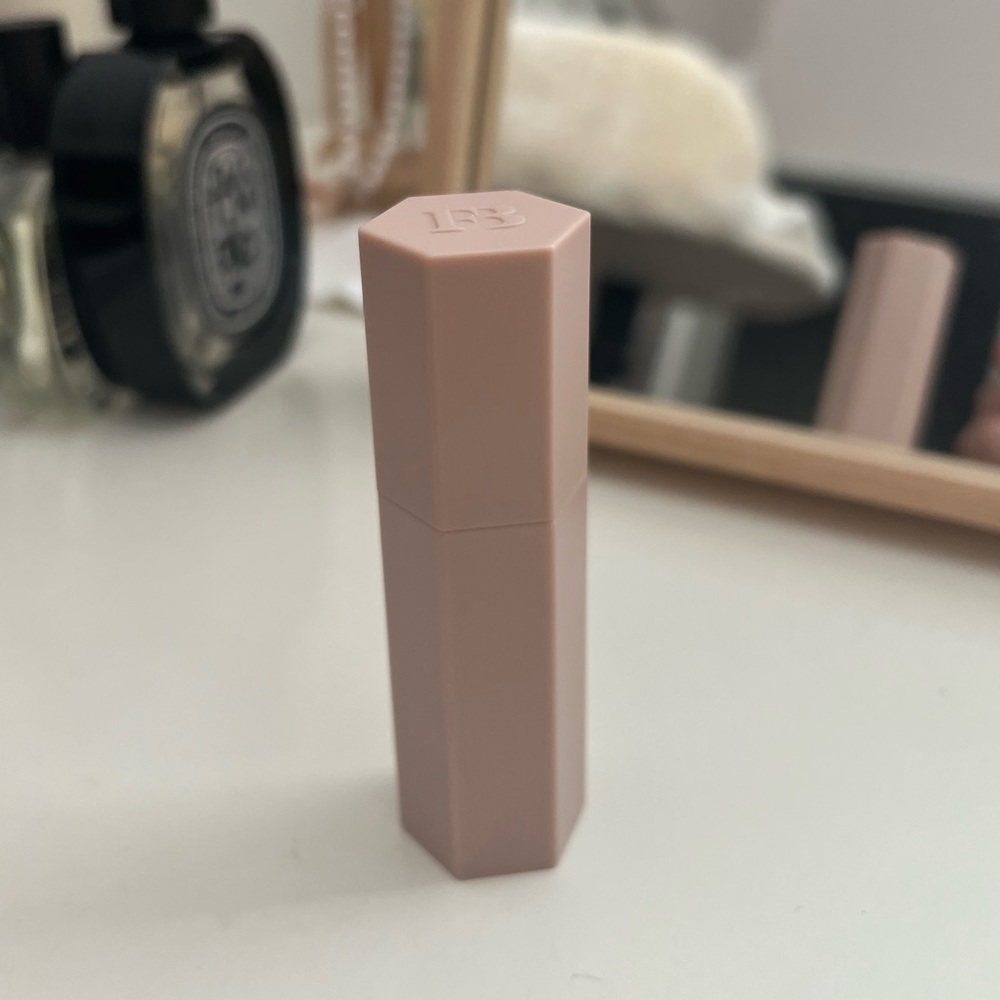 Fenty Beauty Match Stix Contour Stick in Suede